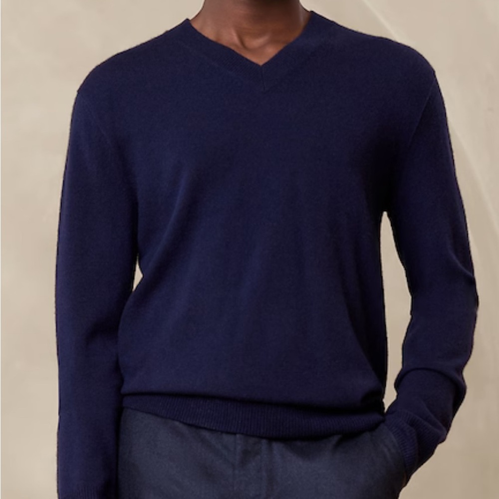 || COMES WITH 2!!|| ALTA CASHMERE V-NECK SWEATER || SIZE SMALL